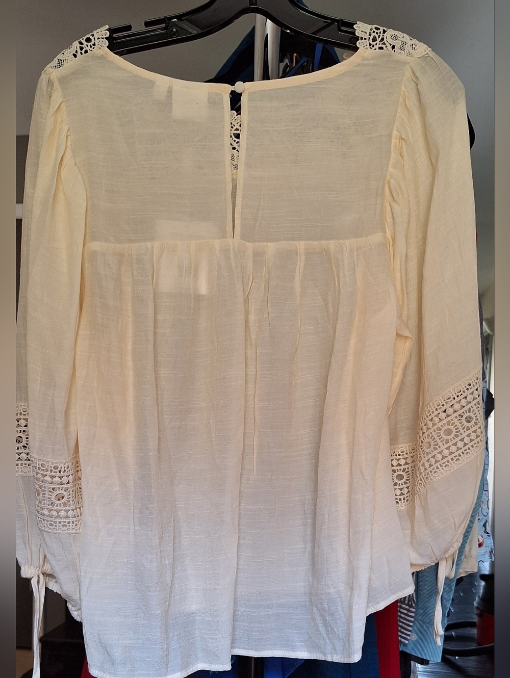 Zac & Rachel Cream Lace Boho Blouse NWT Size M - Picture 2 of 4